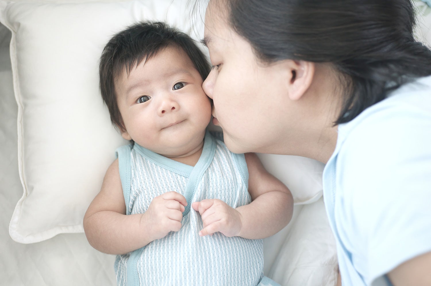 พัฒนาการลูกน้อยอายุ 8-9 เดือน