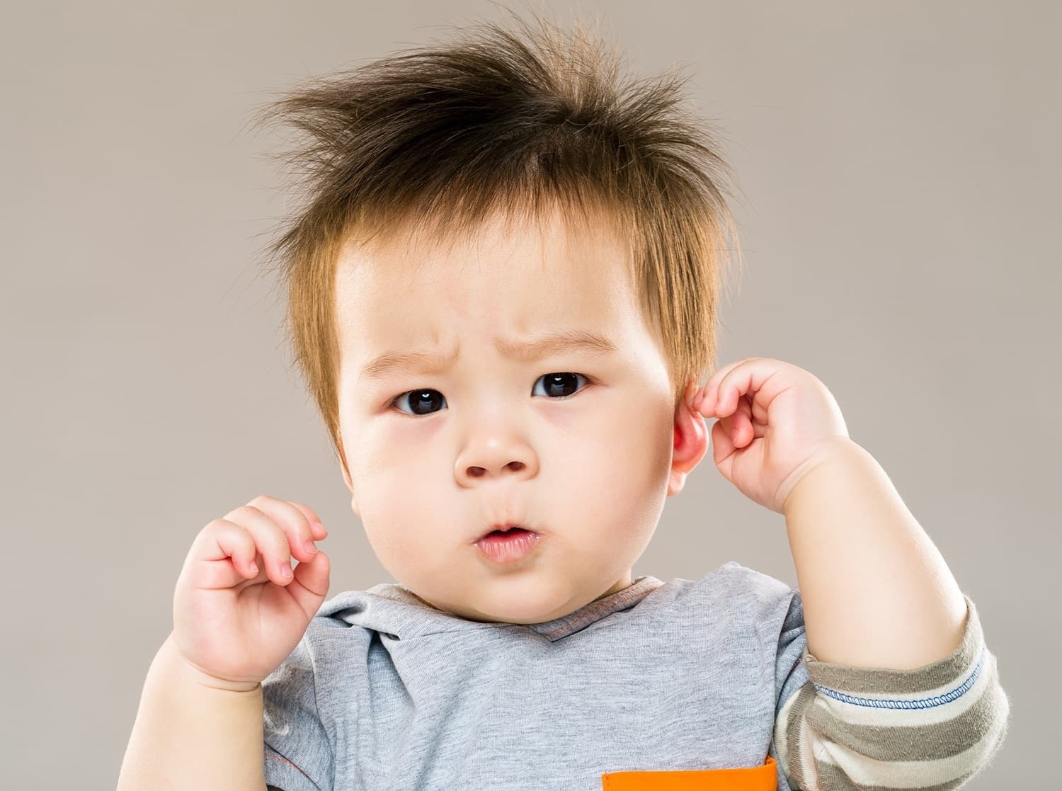 วิธีเลี้ยงลูกให้ฉลาด ฝึกสมองลูกวัยแรกเกิดถึง 1 ปี