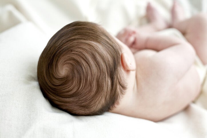 ขวัญบนหัว (Hair Whorl) คืออะไร? ไขข้อข้องใจทางวิทยาศาสตร์