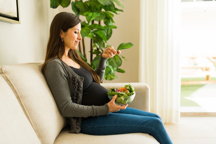 คุณแม่ตั้งครรภ์ทานผักใบเขียว