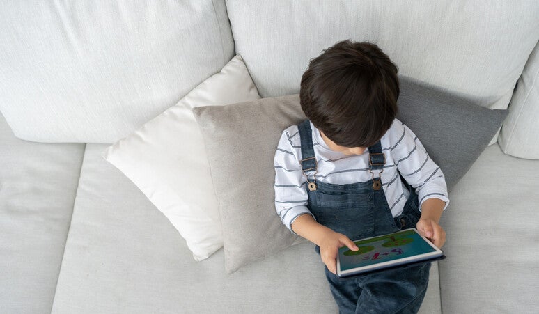 ข้อควรระวังในการใช้เกมเด็กอนุบาลและสื่อดิจิทัลกับเด็กปฐมวัย