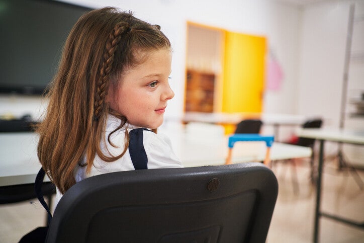 ทรงผมเปียเก็บด้านหน้า