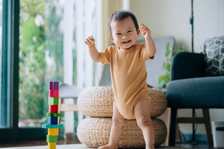 เด็กทารกหัดยืน