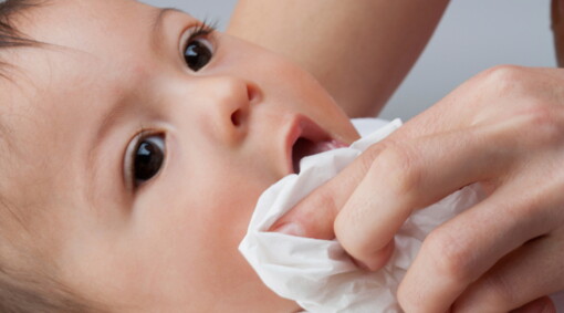 ทารกแหวะนมบ่อย อันตรายหรือไม่ ปัญหากวนใจที่คุณแม่รับมือได้