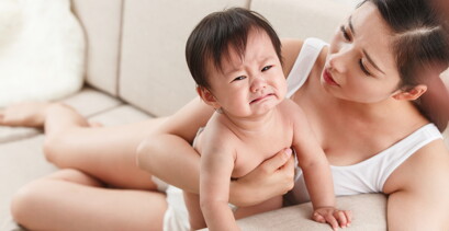 วิธีนวดท้องให้ทารกถ่าย สำหรับลูกน้อยที่ท้องผูก ไม่ยอมถ่ายหลายวัน