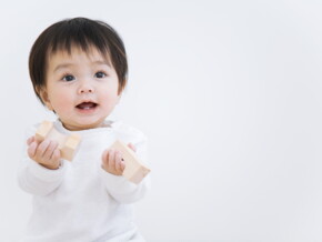 วิธีบรรเทาอาการไอของลูกน้อย พร้อมวิธีดูแลเมื่อลูกไอไม่หยุด