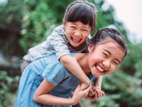 พัฒนาการเด็ก 5 ขวบ พร้อมวิธีส่งเสริมพัฒนาการลูกน้อย