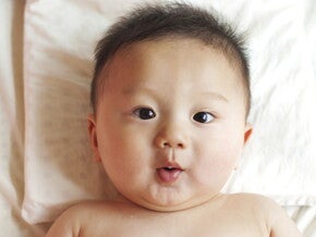 การมองเห็นของทารก ลูกน้อยแต่ละช่วงวัย มองเห็นอะไรบ้าง