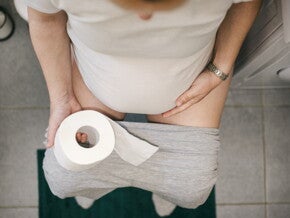 มูกไข่ตก มีเมือกใส ๆ ออกมาจากช่องคลอด ต่างกับตกขาวไหม