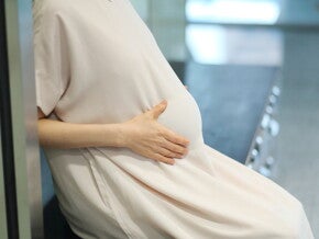 คนท้องเป็นกรดไหลย้อน อันตรายไหม พร้อมวิธีรับมือ