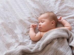 ลูกหายใจครืดคราดแต่ไม่มีน้ำมูก ทารกหายใจแรง อันตรายไหม
