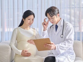 ลูกดิ้นตอนกี่เดือน? วิธีนับลูกดิ้น และสัญญาณแบบไหนที่อันตราย