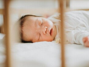 ทารกหายใจครืดคราด เกิดจากอะไร? พร้อมวิธีดูแลให้ลูกหายใจโล่ง