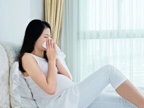 คนท้องไม่สบายกินยาอะไรได้บ้าง ยาแบบไหนต้องปรึกษาแพทย์