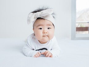 พัฒนาการเด็ก 5 เดือน ทารก 5 เดือน พร้อมวิธีเสริมพัฒนาการลูก