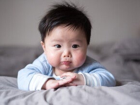 เด็กพัฒนาการช้าเป็นยังไง พร้อมวิธีสังเกตเมื่อเด็กมีพัฒนาการล่าช้า