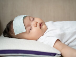 ทำไมลูกกินนมแล้วท้องเสีย เด็กกินนมวัวแล้วท้องเสียเกิดจากอะไรได้บ้าง