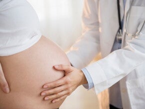 เจ็บท้องคลอด vs เจ็บท้องเตือน สัญญาณแบบไหนควรไปโรงพยาบาล? เจ็บท้องคลอด vs เจ็บท้องเตือน สัญญาณแบบไหนควรไปโรงพยาบาล?