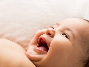 ถอดรหัสภาษาทารก เมื่อลูกส่งเสียงอ้อแอ้หมายความว่าอะไร