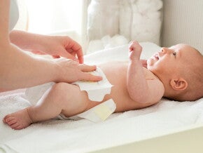 ลูก 3 เดือนไม่ถ่าย 3 วัน เป็นไรไหม ทารก 3 เดือนไม่ถ่าย ทำไงดี