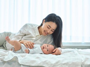 ลูกไม่ยอมเข้าเต้า ทำยังไงดี พร้อมวิธีช่วยให้ลูกดูดเต้าได้สำเร็จ