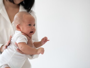 ลูกมีเสลดในคอทําไงดี พร้อมวิธีเคาะปอดเมื่อลูกมีเสมหะ