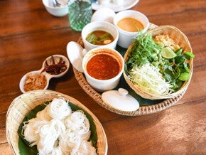 คนท้องกินขนมจีนได้ไหม เท่าไหร่ถึงพอดี อันตรายกับลูกในท้องหรือเปล่า