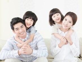 ลูกพูดติดอ่าง ลูกพูดไม่ชัด เกิดจากอะไร พร้อมวิธีรับมือลูกน้อย