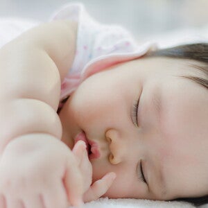 พัฒนาการลูกน้อย อายุ 6- 7 เดือน