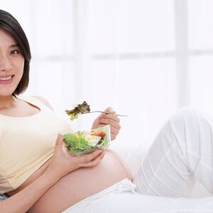 อาหารคนท้องอ่อนห้ามกินและควรเลี่ยง คนท้องห้ามกินอะไรบ้าง อาหารคนท้องอ่อนห้ามกินและควรเลี่ยง คนท้องห้ามกินอะไรบ้าง