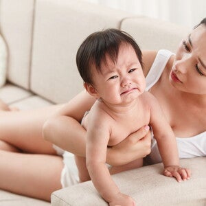 ลูกท้องผูก ลูกไม่ถ่าย ทำไงดี พร้อมวิธีนวดท้องให้ทารกถ่าย ลูกท้องผูก ลูกไม่ถ่าย ทำไงดี พร้อมวิธีนวดท้องให้ทารกถ่าย