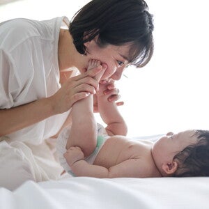 พัฒนาการทารกแรกเกิด - 1 ปี พร้อมวิธีกระตุ้นพัฒนาการเด็กแต่ละช่วงวัย