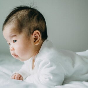ลูกหัวแบน ทำยังไงดี พร้อมวิธีแก้ไขเมื่อทารกหัวแบน
