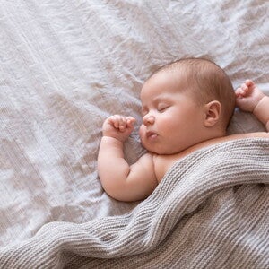ลูกหายใจครืดคราดแต่ไม่มีน้ำมูก ทารกหายใจแรง อันตรายไหม
