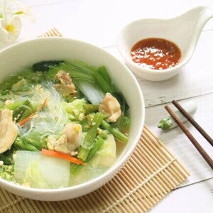 เมนูสุกี้น้ำไก่ เมนูอาหารคุณแม่หลังคลอด เมนูสุกี้น้ำไก่ เมนูอาหารคุณแม่หลังคลอด