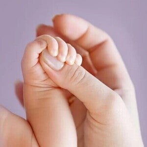 พัฒนาการทางกายของลูกน้อยที่ทำให้พ่อ-แม่มีความสุข
