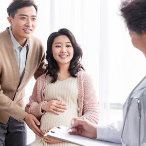 ตรวจสุขภาพก่อนตั้งครรภ์ เช็กความพร้อมคุณแม่ก่อนมีบุตร ตรวจสุขภาพก่อนตั้งครรภ์ เช็กความพร้อมคุณแม่ก่อนมีบุตร