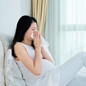 คนท้องไม่สบายกินยาอะไรได้บ้าง ยาแบบไหนต้องปรึกษาแพทย์