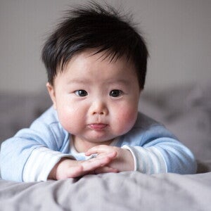 เด็กพัฒนาการช้าเป็นยังไง พร้อมวิธีสังเกตเมื่อเด็กมีพัฒนาการล่าช้า