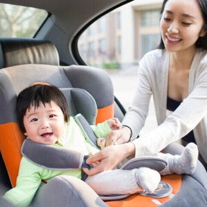 ISOFIX คืออะไร จำเป็นสำหรับการติดตั้งคาร์ซีทเด็กไหม ISOFIX คืออะไร จำเป็นสำหรับการติดตั้งคาร์ซีทเด็กไหม