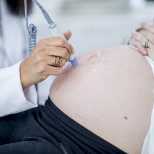 คลอดลูกธรรมชาติ เตรียมตัวยังไง พร้อมวิธีคลอดลูกธรรมชาติที่แม่ต้องรู้ คลอดลูกธรรมชาติ เตรียมตัวยังไง พร้อมวิธีคลอดลูกธรรมชาติที่แม่ต้องรู้