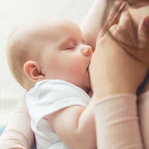 วิธีให้ลูกเลิกเต้า คุณแม่ควรให้ลูกเลิกดูดเต้าตอนกี่เดือน