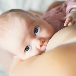 วิธีให้ลูกเลิกเต้า คุณแม่ควรให้ลูกเลิกดูดเต้าตอนกี่เดือน