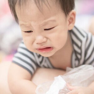 รู้จักอาการอาหารเป็นพิษในเด็ก วิธีสังเกตอาการ และดูแลอย่างไร
