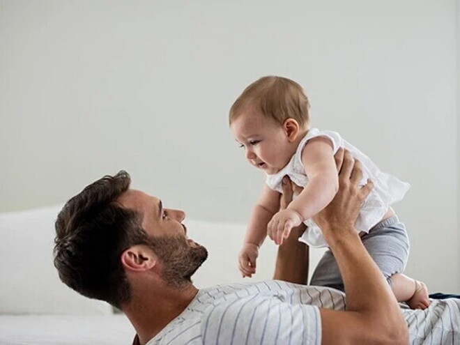 มุมมองของคุณพ่อ: สวัสดีคุณลูก ลาก่อนเพื่อนรัก! มุมมองของคุณพ่อ: สวัสดีคุณลูก ลาก่อนเพื่อนรัก!