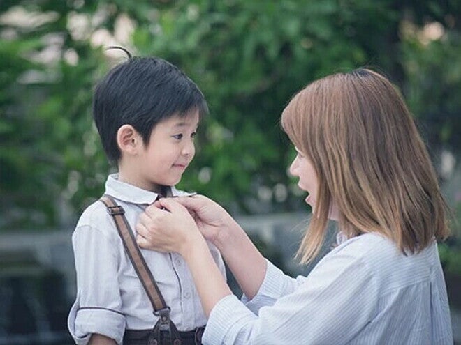 อยากให้ลูกน้อยฉลาดมั่นใจ หยุดทำร้ายด้วยการเปรียบเทียบ อยากให้ลูกน้อยฉลาดมั่นใจ หยุดทำร้ายด้วยการเปรียบเทียบ