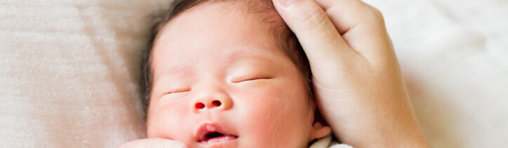 วิธีกล่อมลูกนอน 10 เทคนิคง่าย ๆ รวมถึงเสียงไดร์เป่าผม