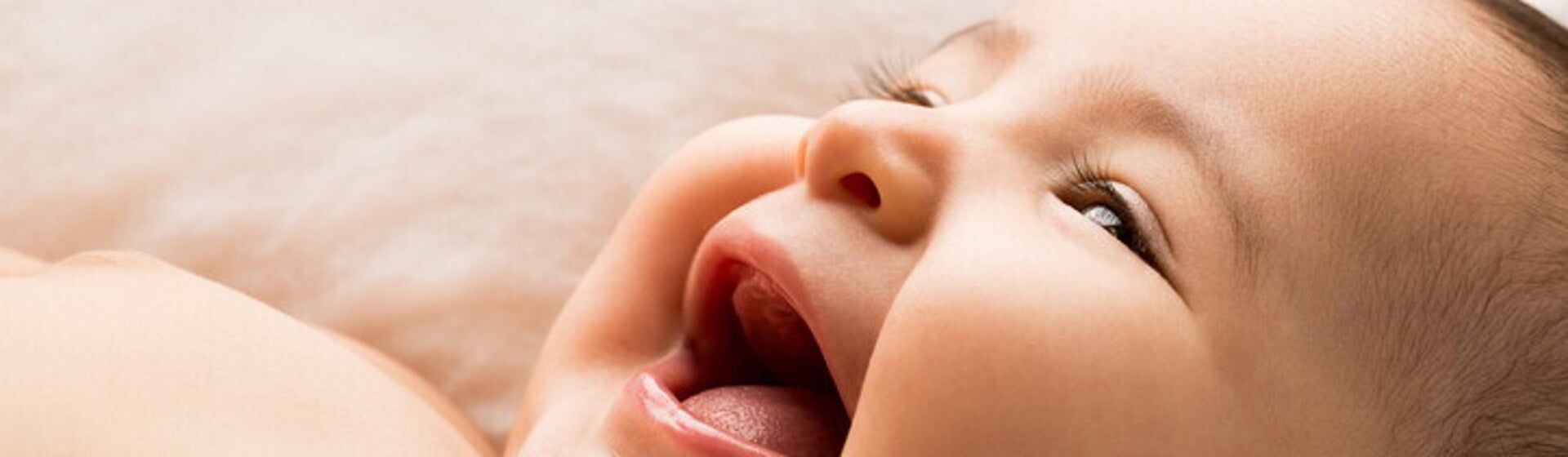 ถอดรหัสภาษาทารก เมื่อลูกส่งเสียงอ้อแอ้หมายความว่าอะไร