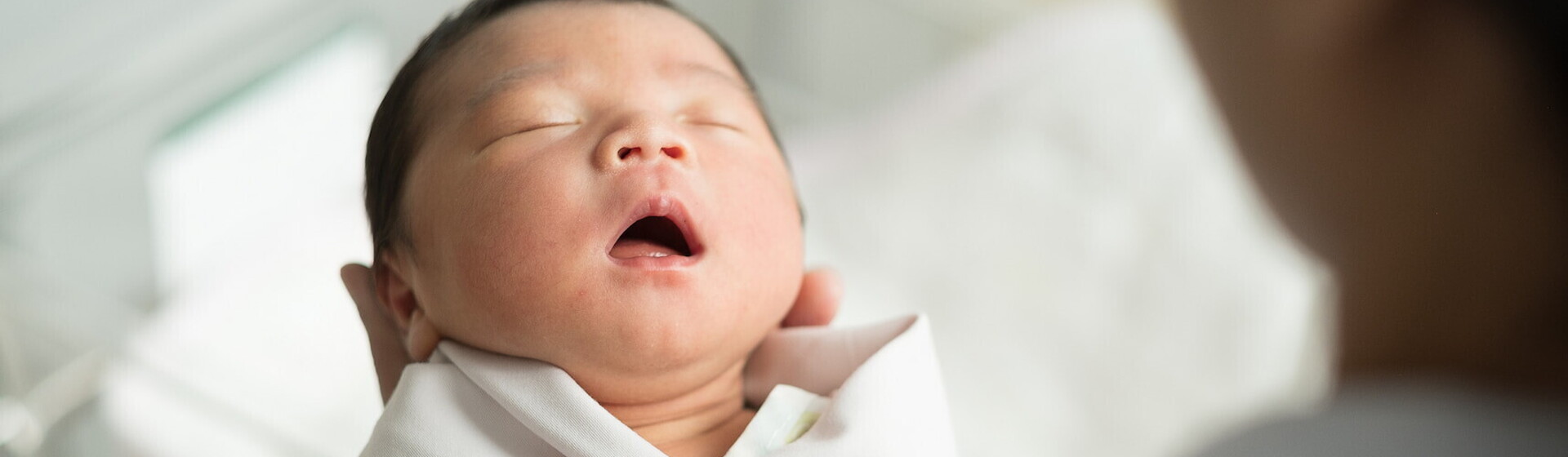 เด็กทารกนอนอ้าปาก ลูกนอนหายใจทางปาก อันตรายไหม เด็กทารกนอนอ้าปาก ลูกนอนหายใจทางปาก อันตรายไหม