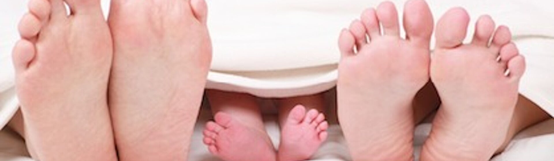 พัฒนาการลูกน้อย 3-4 เดือน ลูกน้อยมีพัฒนาการอย่างไร